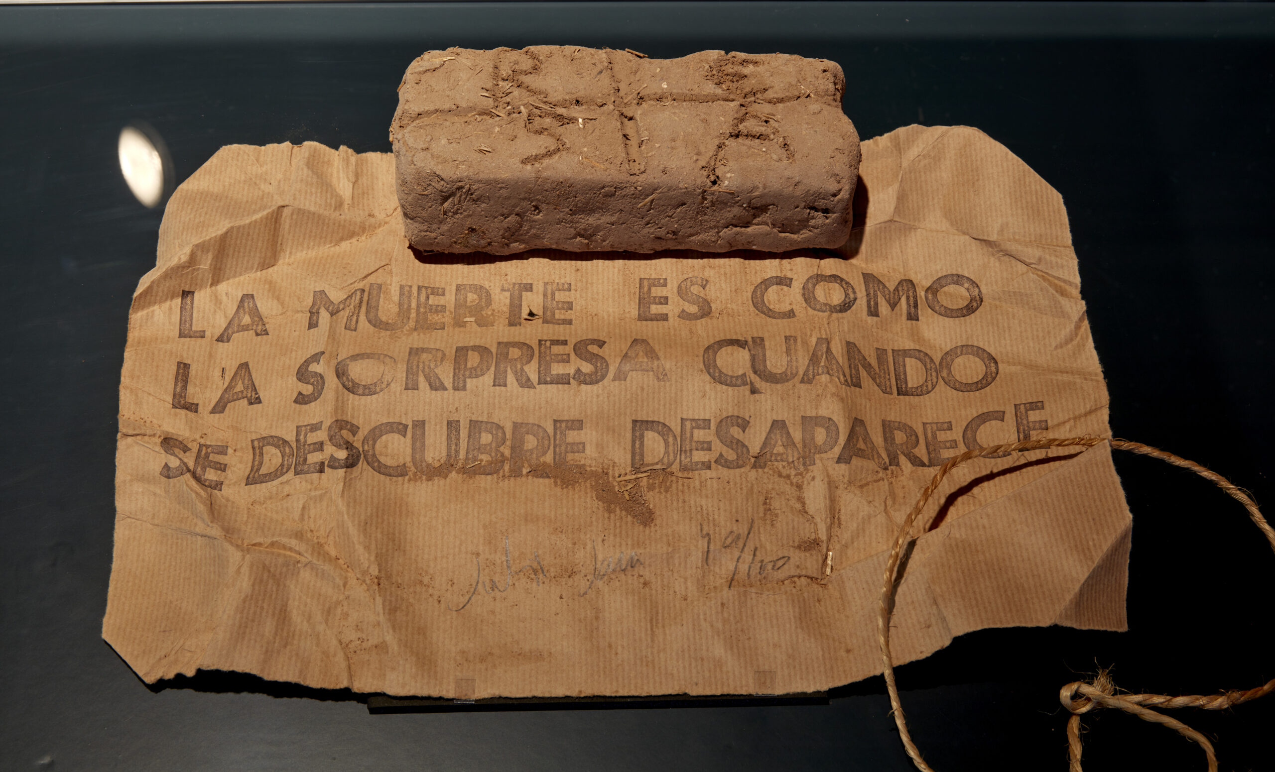 Una de las obras de GENE que se puede ver en la exposición en el Reina Sofía. Imagen cortesía del Museo Nacional Centro de Arte Reina Sofía.