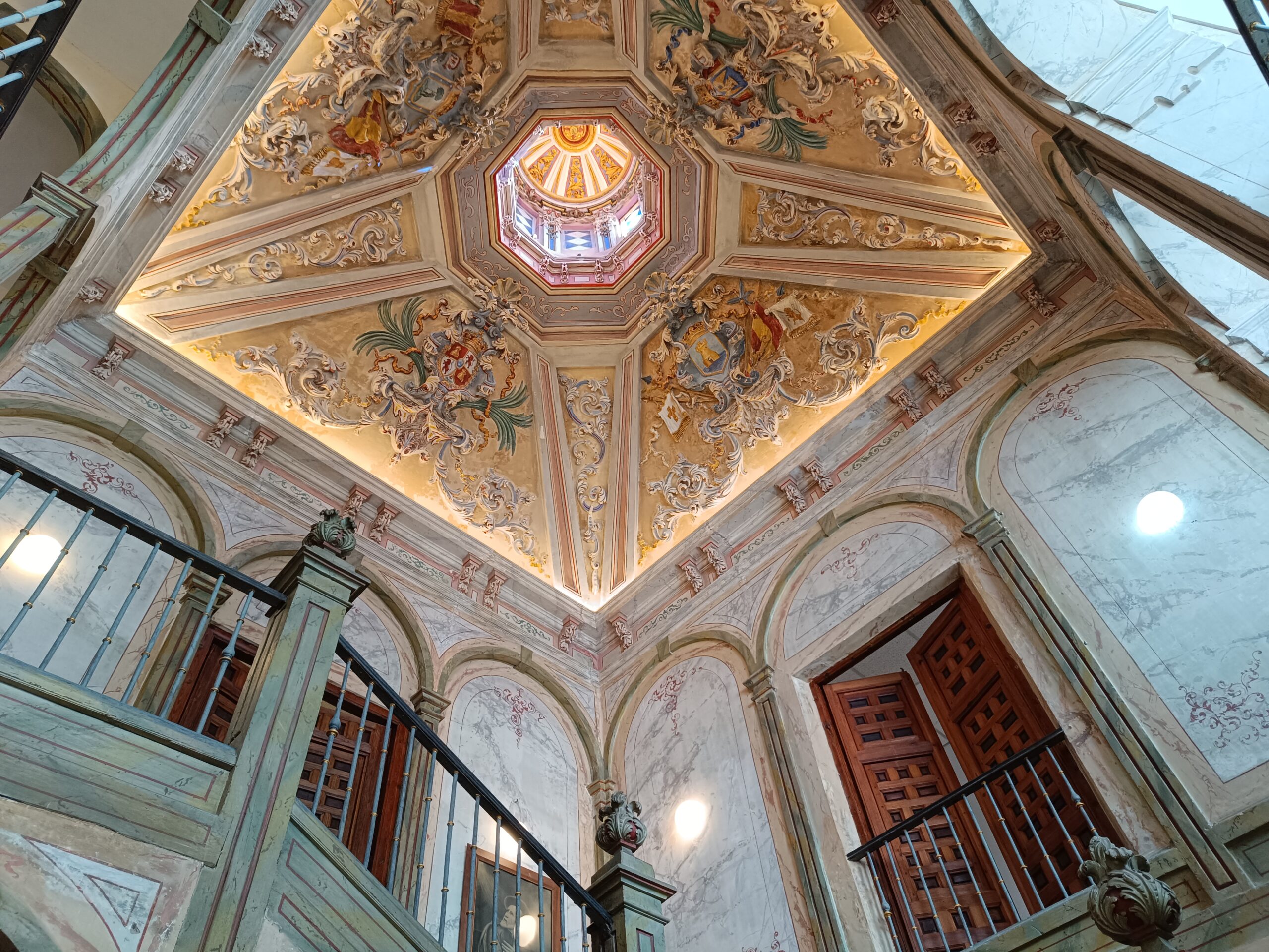 Cúpula de el palacio de Alcalá.- Guillermo Martínez