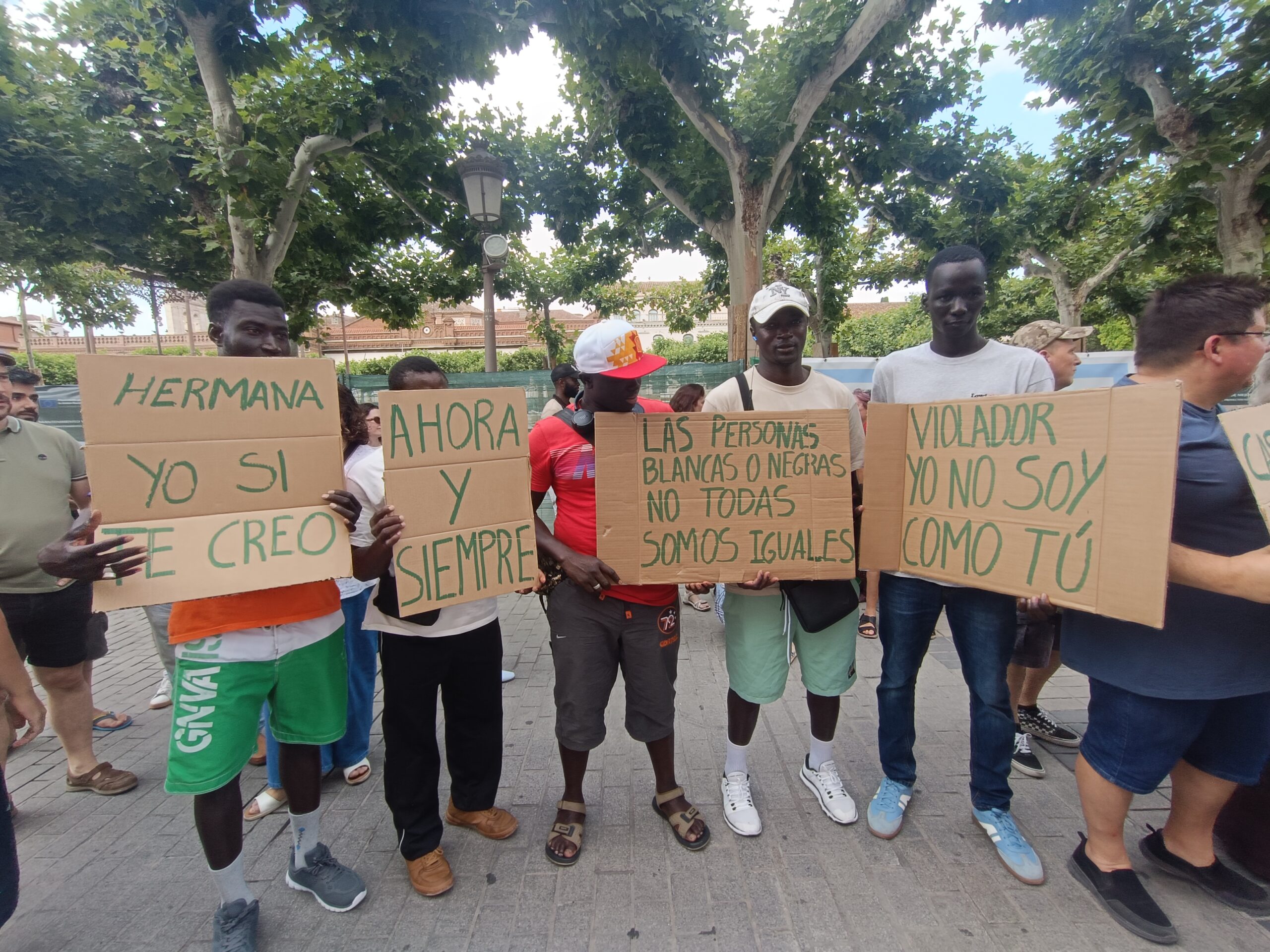 Concentración en apoyo a la víctima de la violación del pasado 28 de junio.- Guillermo Martínez
