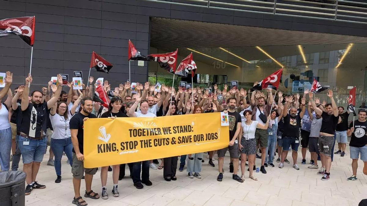 Trabajadores se movilizan contra el cierre de un estudio de videojuegos en Barcelona.- CGT