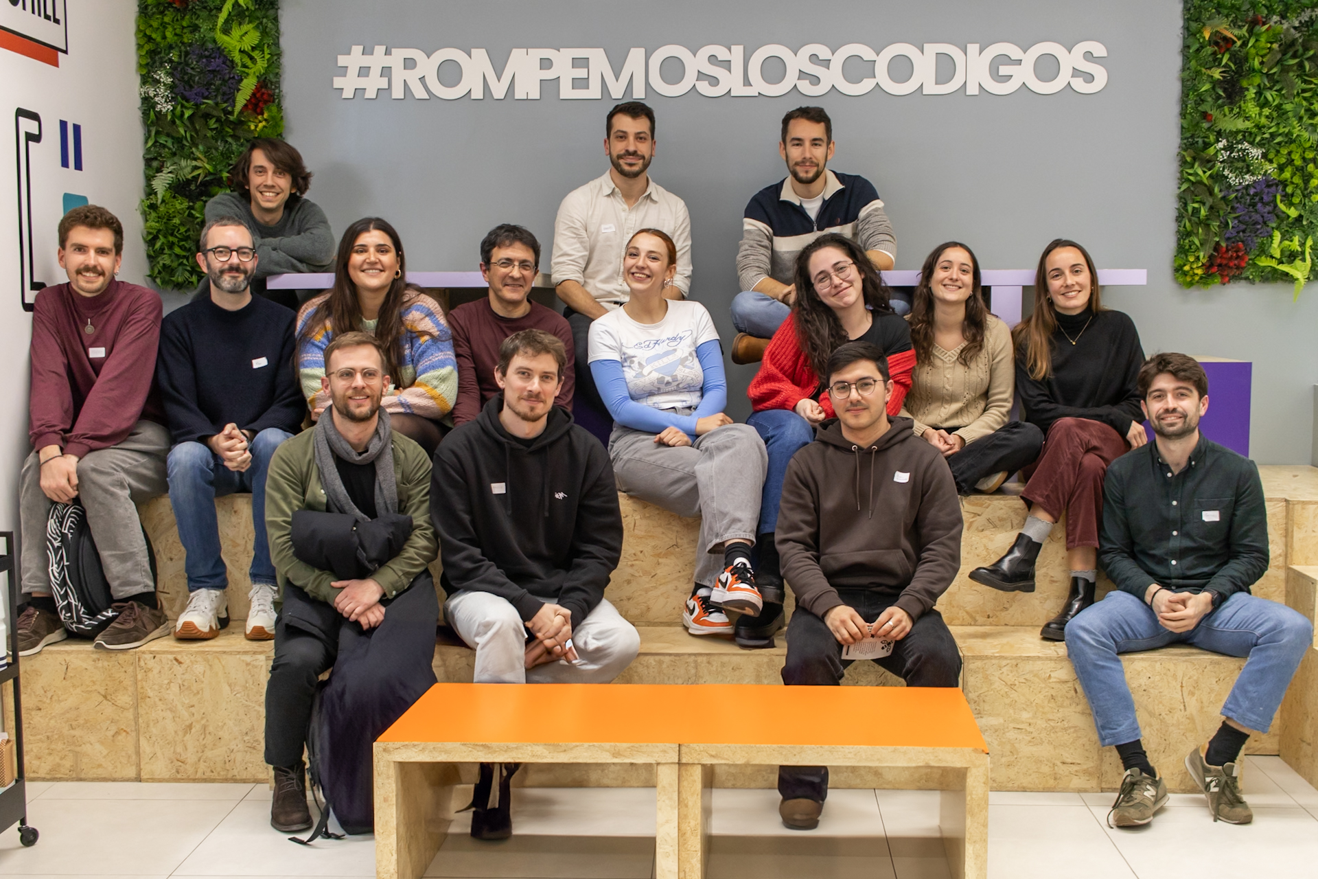 Varios de los integrantes de la ECAP.- Cedida