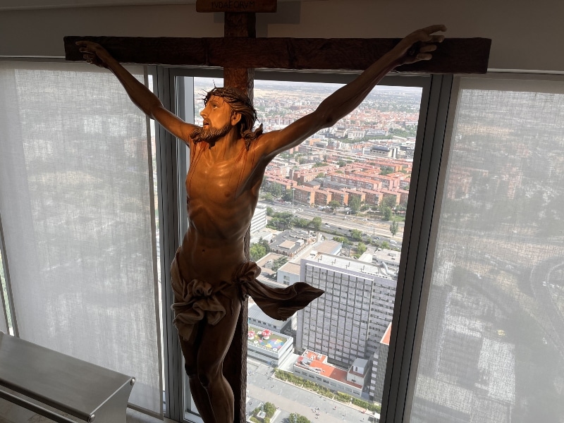 Vista de la Castellana desde la capilla de la Torre Emperador. (Cedida)
