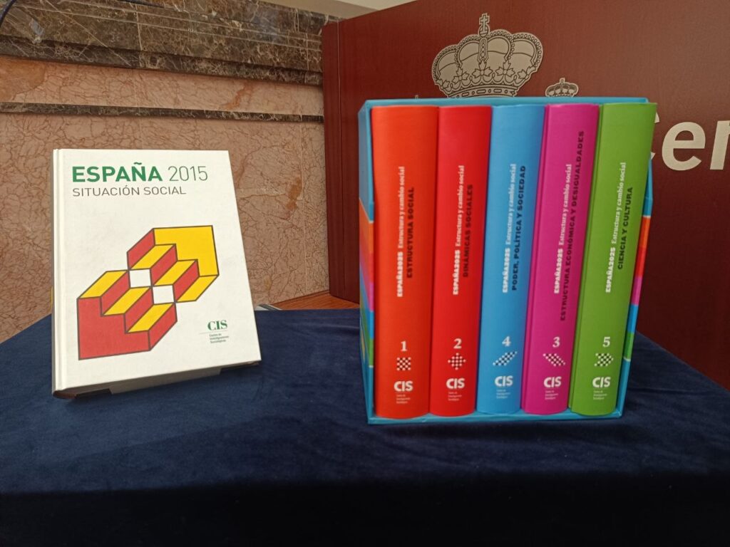 La obra 'España 2025' presentada por el CIS.- Guillermo Martínez