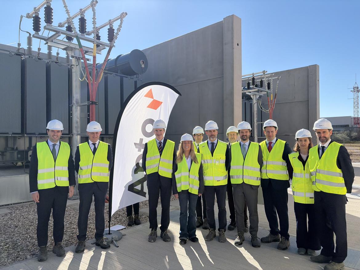 La consejera de Econom&iacute;a, Hacienda y Empleo, Roc&iacute;o Albert, visita la construcci&oacute;n del centro de datos en Fuenlabrada.- Comunidad de Madrid