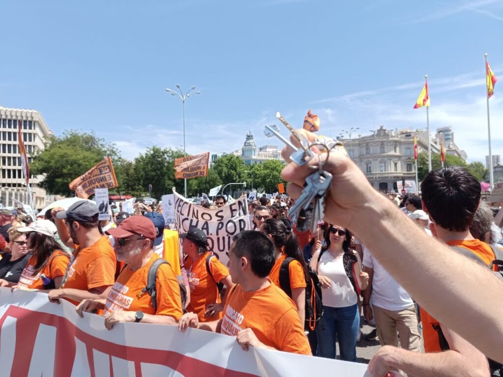 Un momento de la manifestación cuando enfilaba la calle Alcalá.- Guillermo Martínez