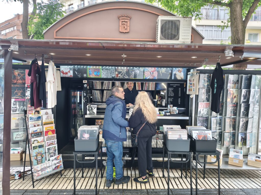 El kiosco Morrison, reconvertido en tienda de vinilos.- Guillermo Martínez