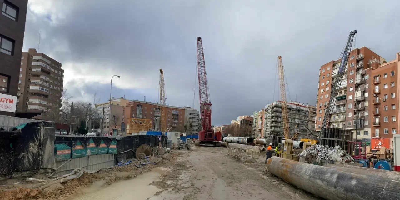 Obras en la zona de Conde de Casal de Madrid.- Comunidad de Madrid