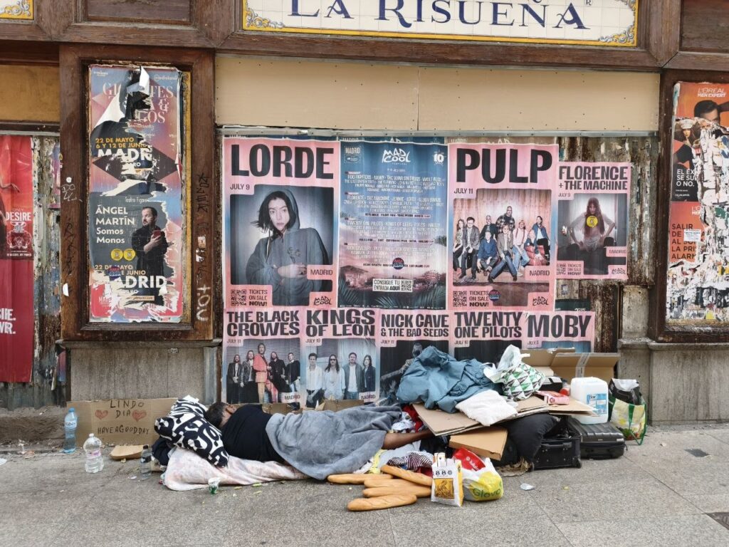Una persona sin hogar, en Madrid.- Guillermo Martínez
